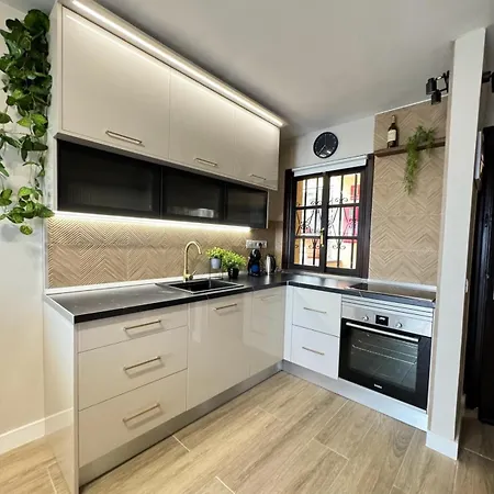 Apartment Hipnautic Vibes 1br Apt W-poolocean View Near Aqualand, Wifi, Netflix, Free Parking, 2 Pools Access Costa Adeje (Tenerife)